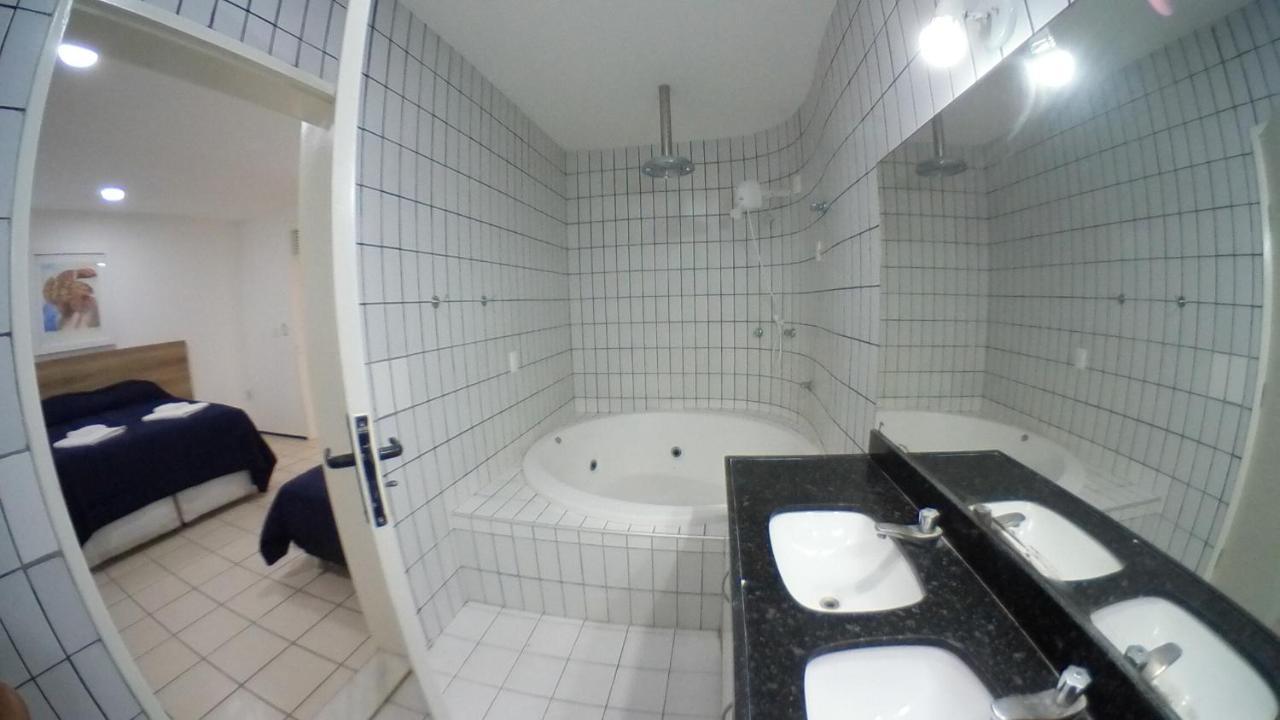 Live In Hotel 3*