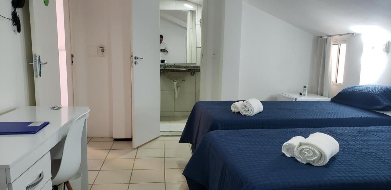 Live In Hotel 3*